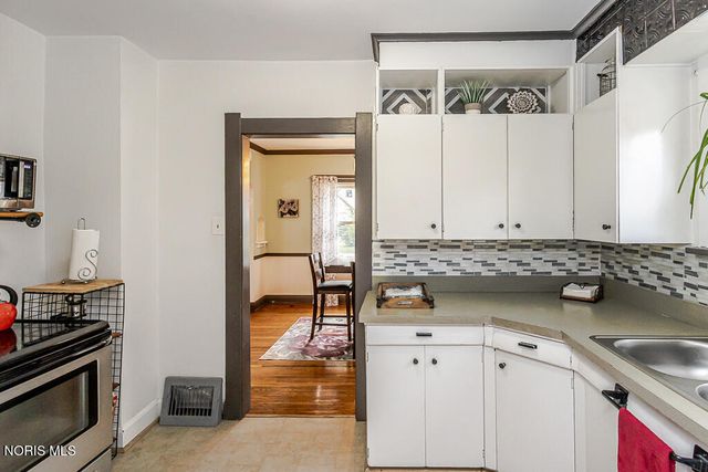 2236 Beaufort Avenue, Toledo, OH 43613