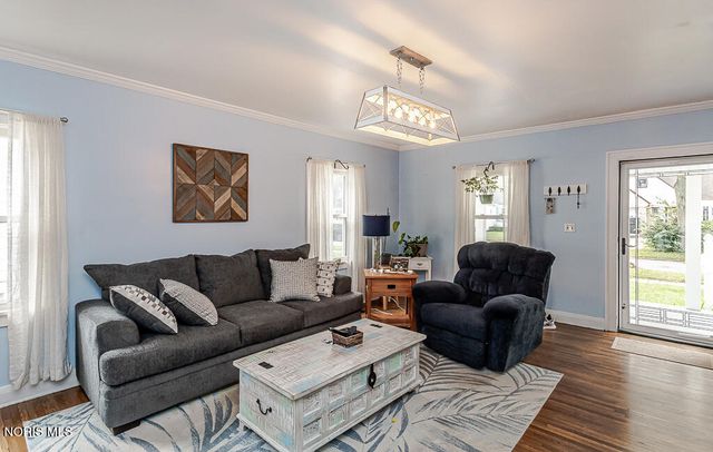 2236 Beaufort Avenue, Toledo, OH 43613