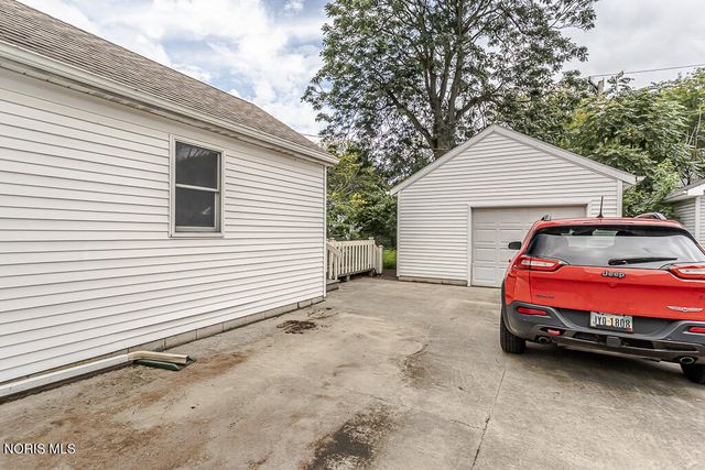 2236 Beaufort Avenue, Toledo, OH 43613