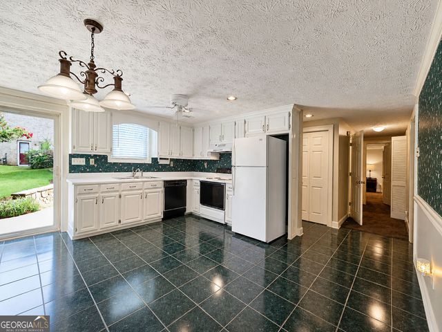 1321 N Brandy Shoals SE, Conyers, GA 30013