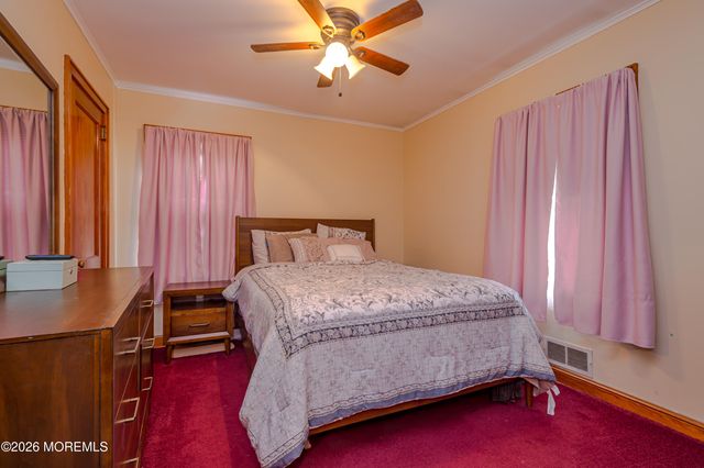 500 Pine Street, Lakehurst, NJ 08733