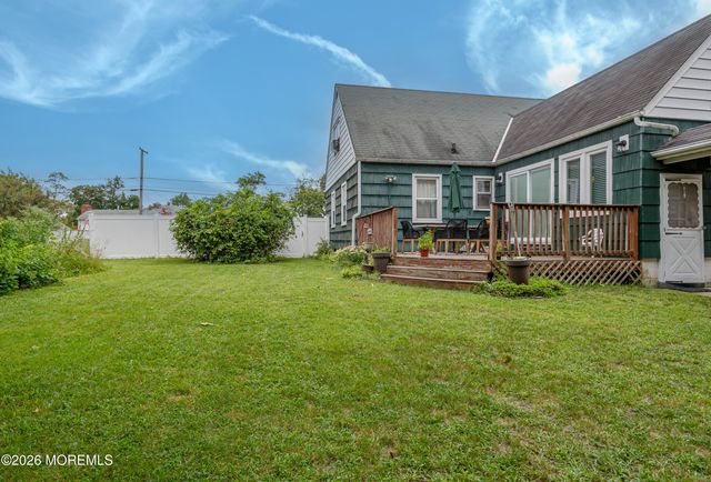 500 Pine Street, Lakehurst, NJ 08733