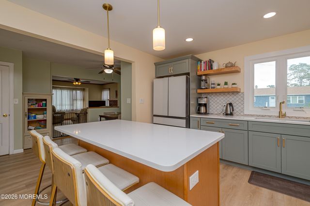 500 Pine Street, Lakehurst, NJ 08733
