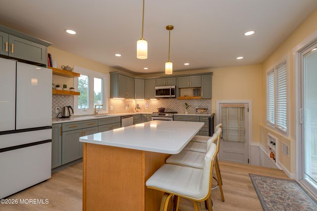 500 Pine Street, Lakehurst, NJ 08733