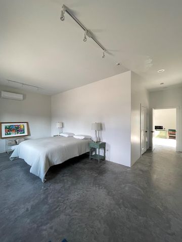 1402 W Philadelphia St, Marfa, TX 79843