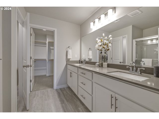 3660 Ash St Lot 117, Forest Grove, OR 97116