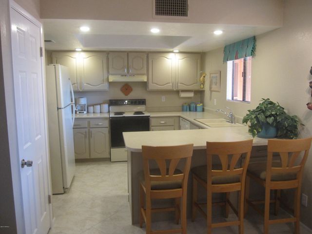 12212 N Paradise Village Parkway 412C, Phoenix, AZ 85032