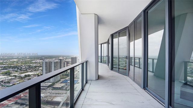 1000 Biscayne Blvd 4401, Miami, FL 33132