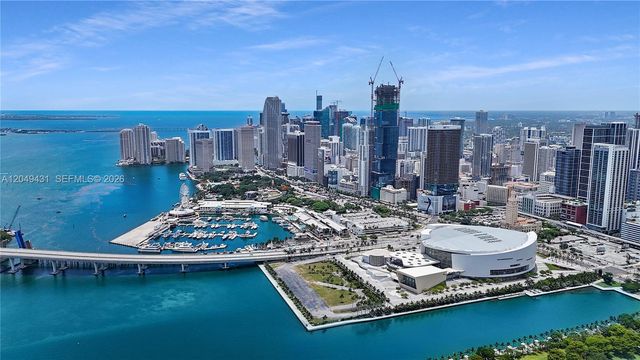 1000 Biscayne Blvd 4401, Miami, FL 33132