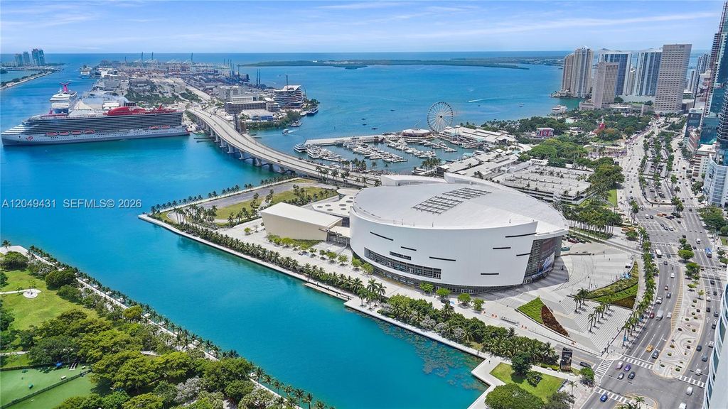 1000 Biscayne Blvd 4401, Miami, FL 33132