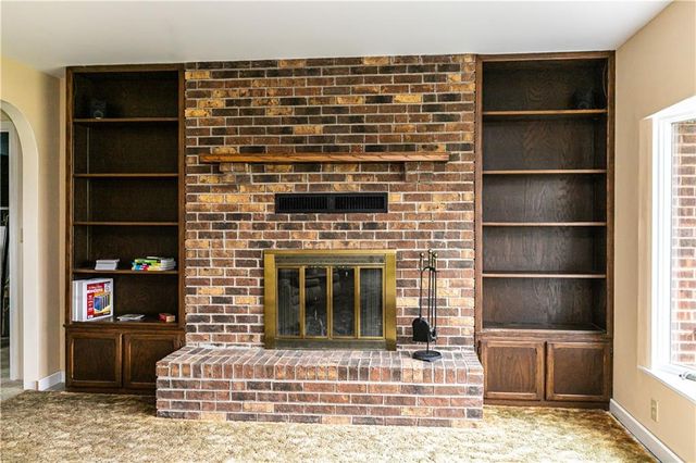 16468 K 16 Highway, Oskaloosa, KS 66066