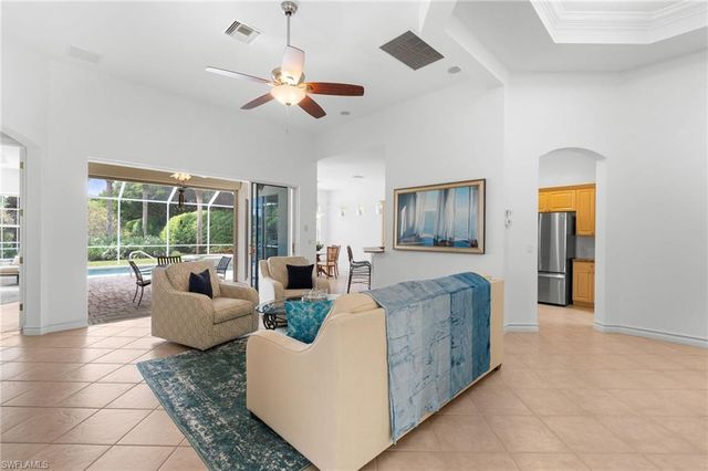 20000 Seadale CT, Estero, FL 33928