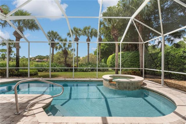 20000 Seadale CT, Estero, FL 33928