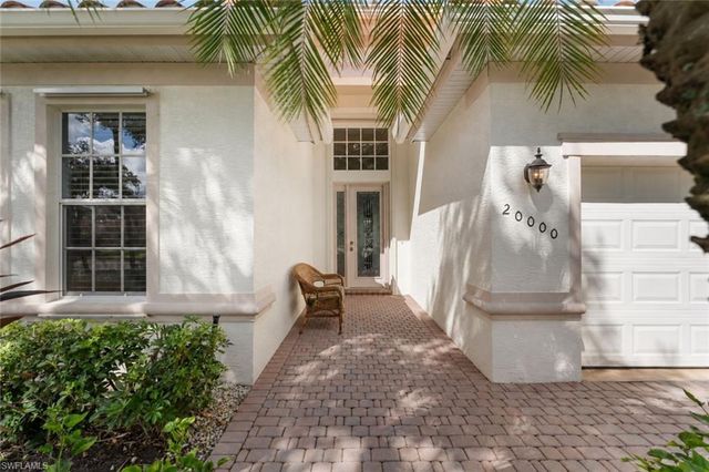 20000 Seadale CT, Estero, FL 33928