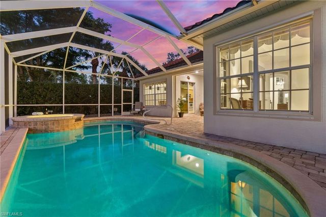 20000 Seadale CT, Estero, FL 33928