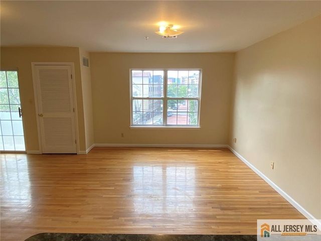 76 Union Street A10, Newark, NJ 07105