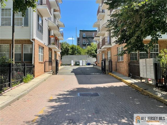 76 Union Street A10, Newark, NJ 07105