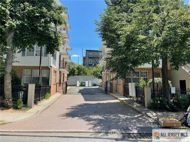 76 Union Street A10, Newark, NJ 07105