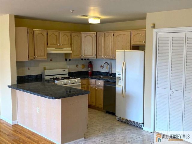 76 Union Street A10, Newark, NJ 07105