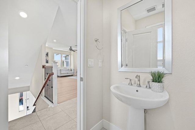 2880 Stringham Way, Dublin, CA 94568