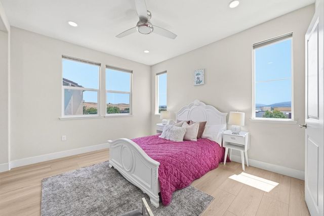 2880 Stringham Way, Dublin, CA 94568