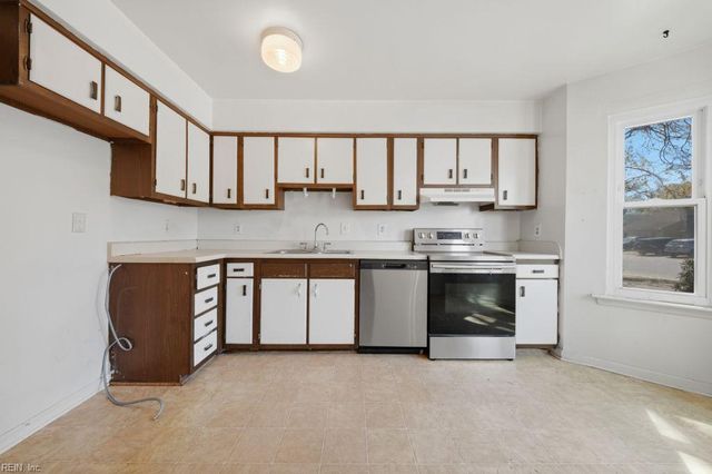 5212 Richard RD, Virginia Beach, VA 23462