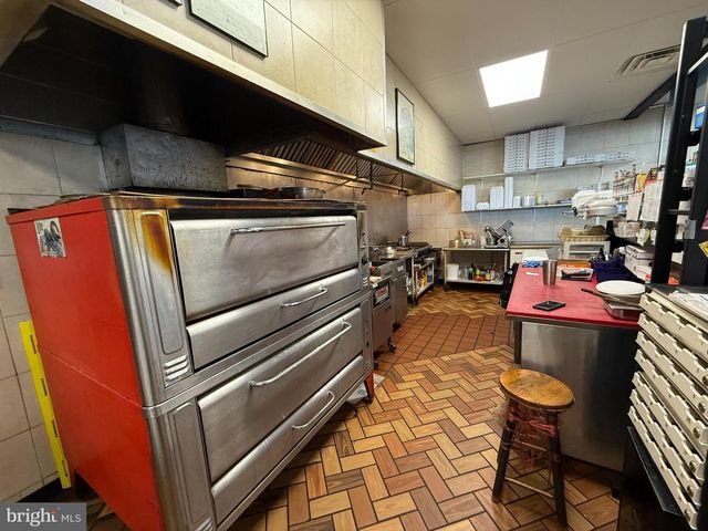 601-17 CHESTER AVE, Lansdowne, PA 19050