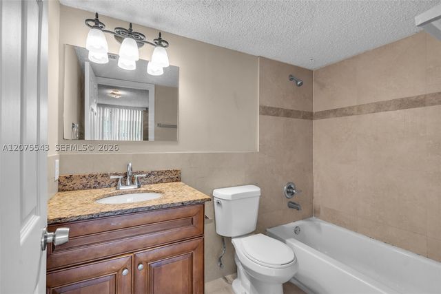 4015 W Mcnab Rd D210, Pompano Beach, FL 33069