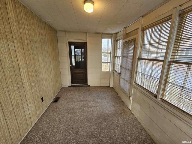 207 N 8TH Street, Mt Vernon, IL 62864