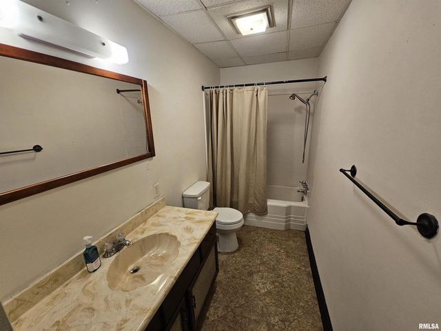 207 N 8TH Street, Mt Vernon, IL 62864