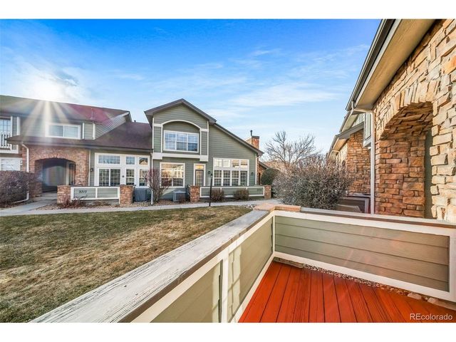 2714 W Greens Ln, Littleton, CO 80123