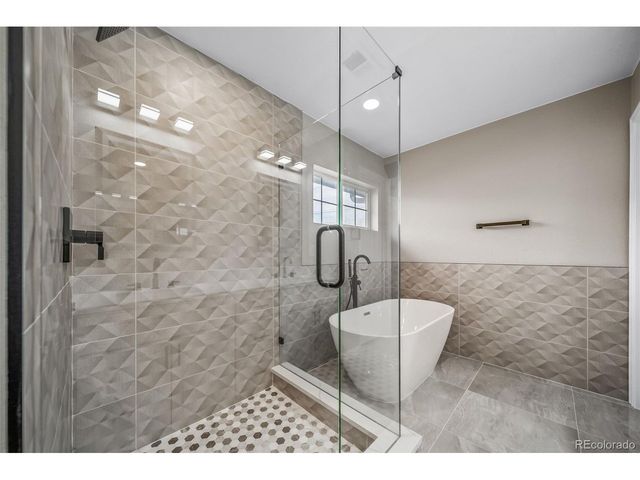 2714 W Greens Ln, Littleton, CO 80123