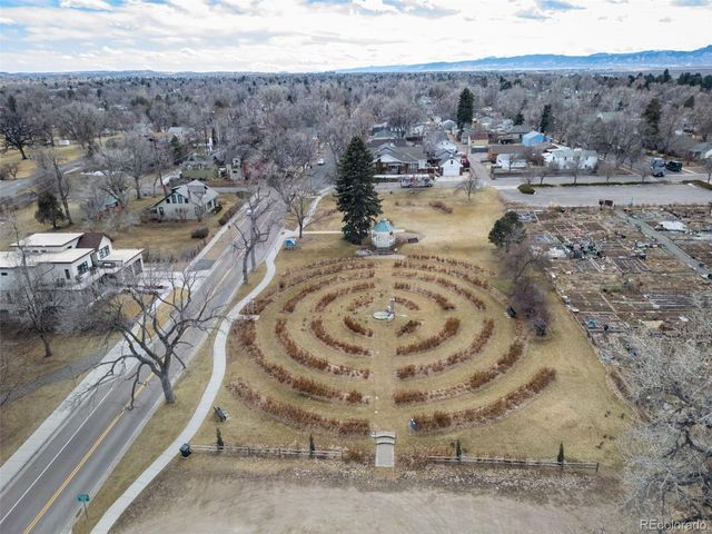 2714 W Greens Ln, Littleton, CO 80123