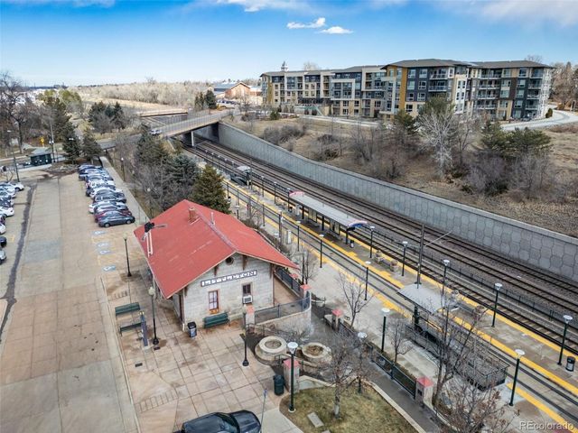 2714 W Greens Ln, Littleton, CO 80123