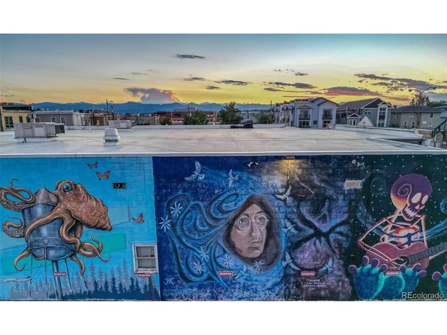 2714 W Greens Ln, Littleton, CO 80123