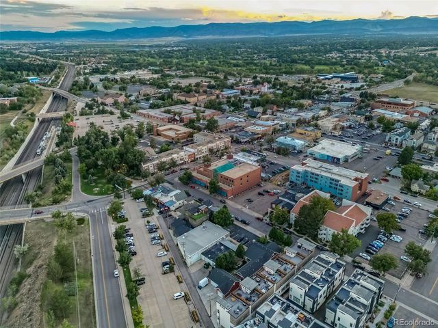 2714 W Greens Ln, Littleton, CO 80123