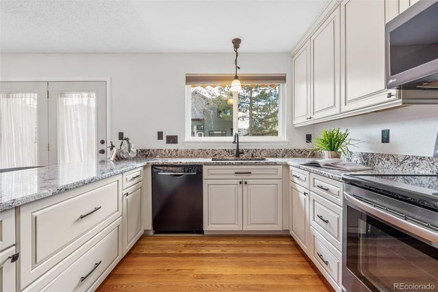 5571 S Youngfield Street, Littleton, CO 80127