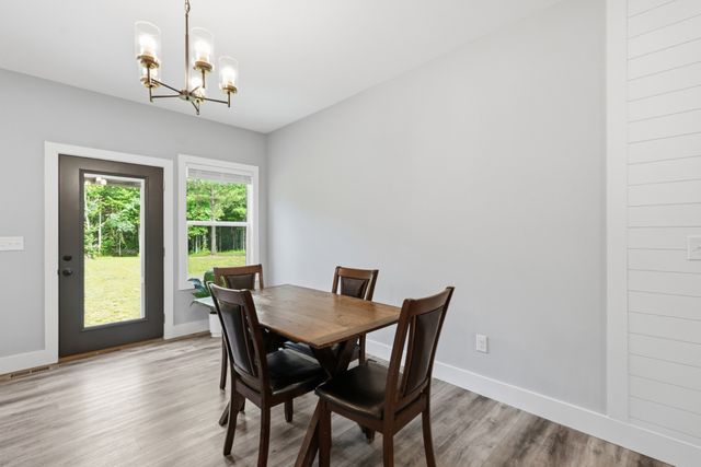 698 Dearman St, Smithville, TN 37166