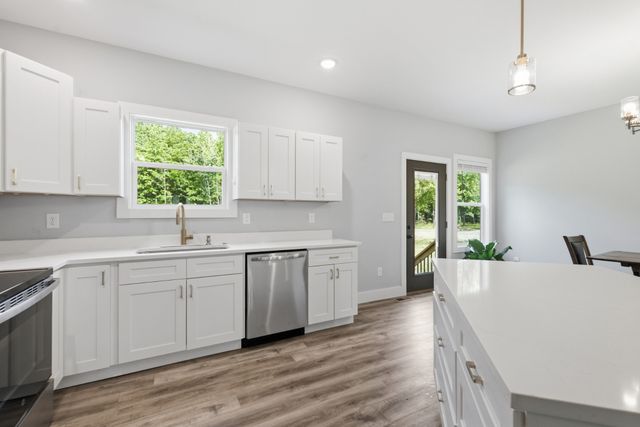 698 Dearman St, Smithville, TN 37166