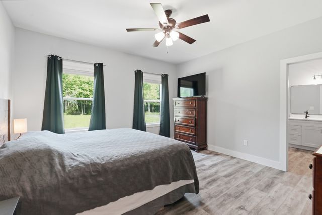 698 Dearman St, Smithville, TN 37166