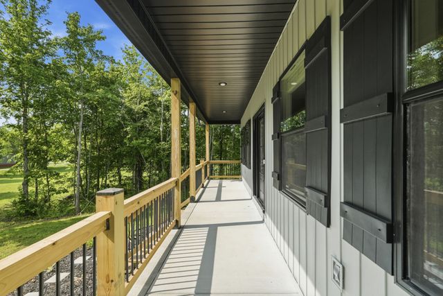 698 Dearman St, Smithville, TN 37166