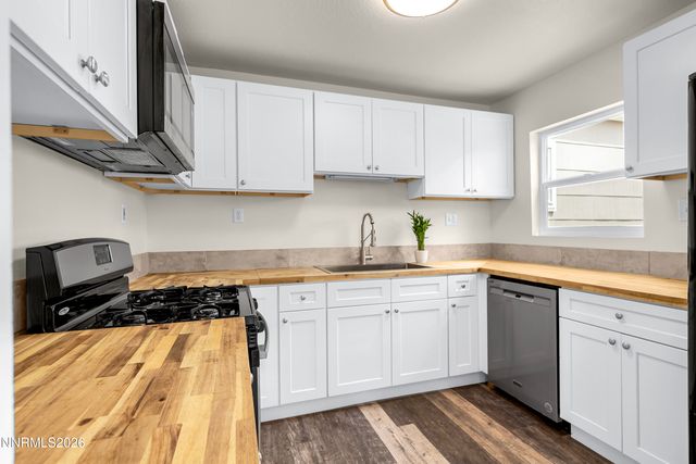 439 L Street, Sparks, NV 89431