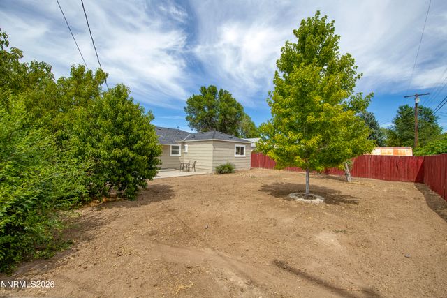439 L Street, Sparks, NV 89431