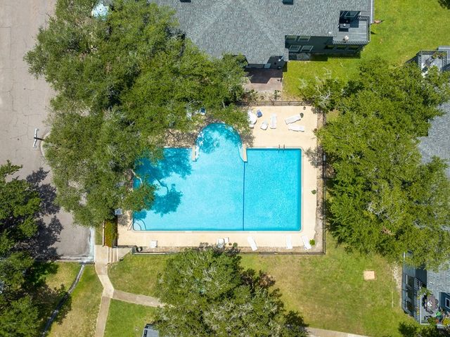 210 Oak Bay St 1102, Rockport, TX 78382