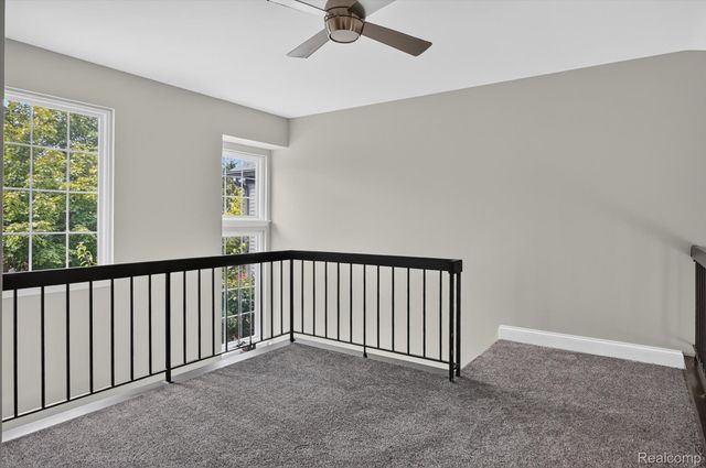 532 Winwood Circle, Walled Lake, MI 48390
