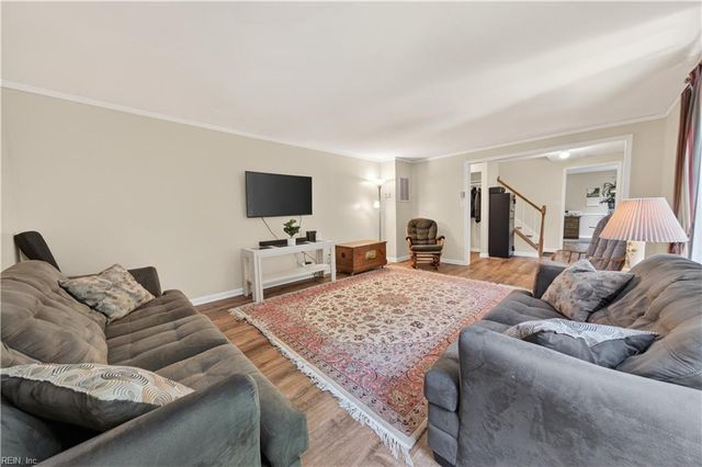9652 Laurelwood LN, Gloucester, VA 23061