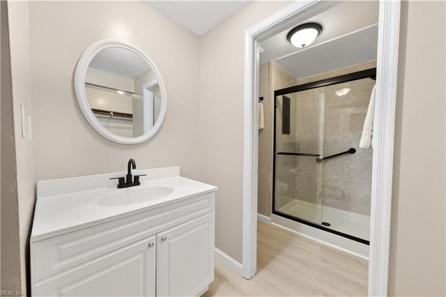9652 Laurelwood LN, Gloucester, VA 23061