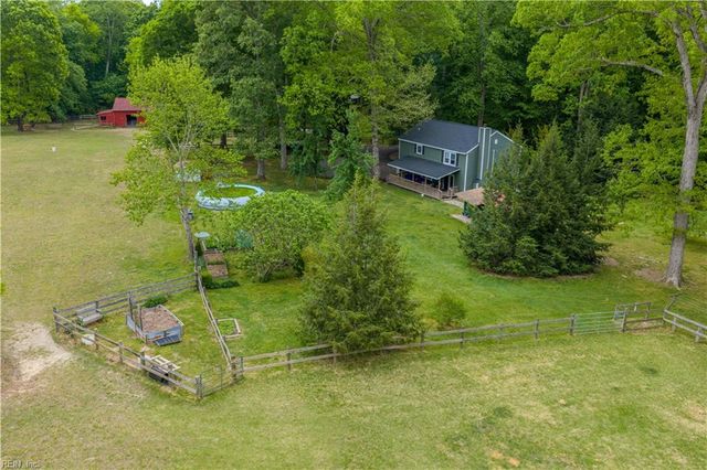 9652 Laurelwood LN, Gloucester, VA 23061