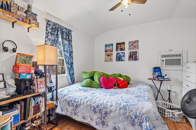 24928 County Road 71, Robertsdale, AL 36567