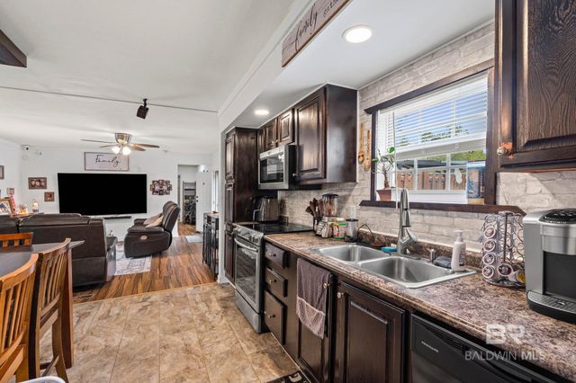 24928 County Road 71, Robertsdale, AL 36567